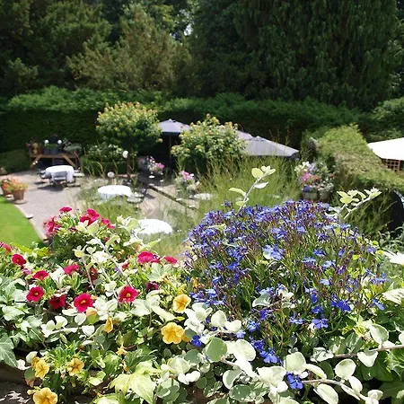 Landgoed, Jachtslot De Mookerheide 3*