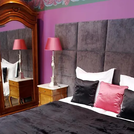 Landgoed, Jachtslot De Mookerheide 3* 몰렌호크