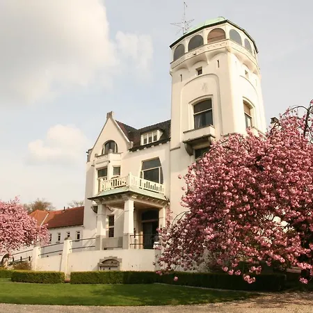 호텔 Landgoed, Jachtslot De Mookerheide 몰렌호크